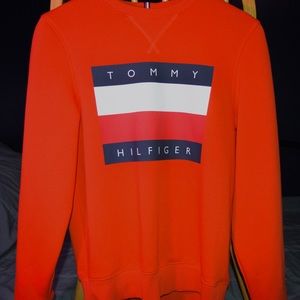 Tommy Hilfiger sweater